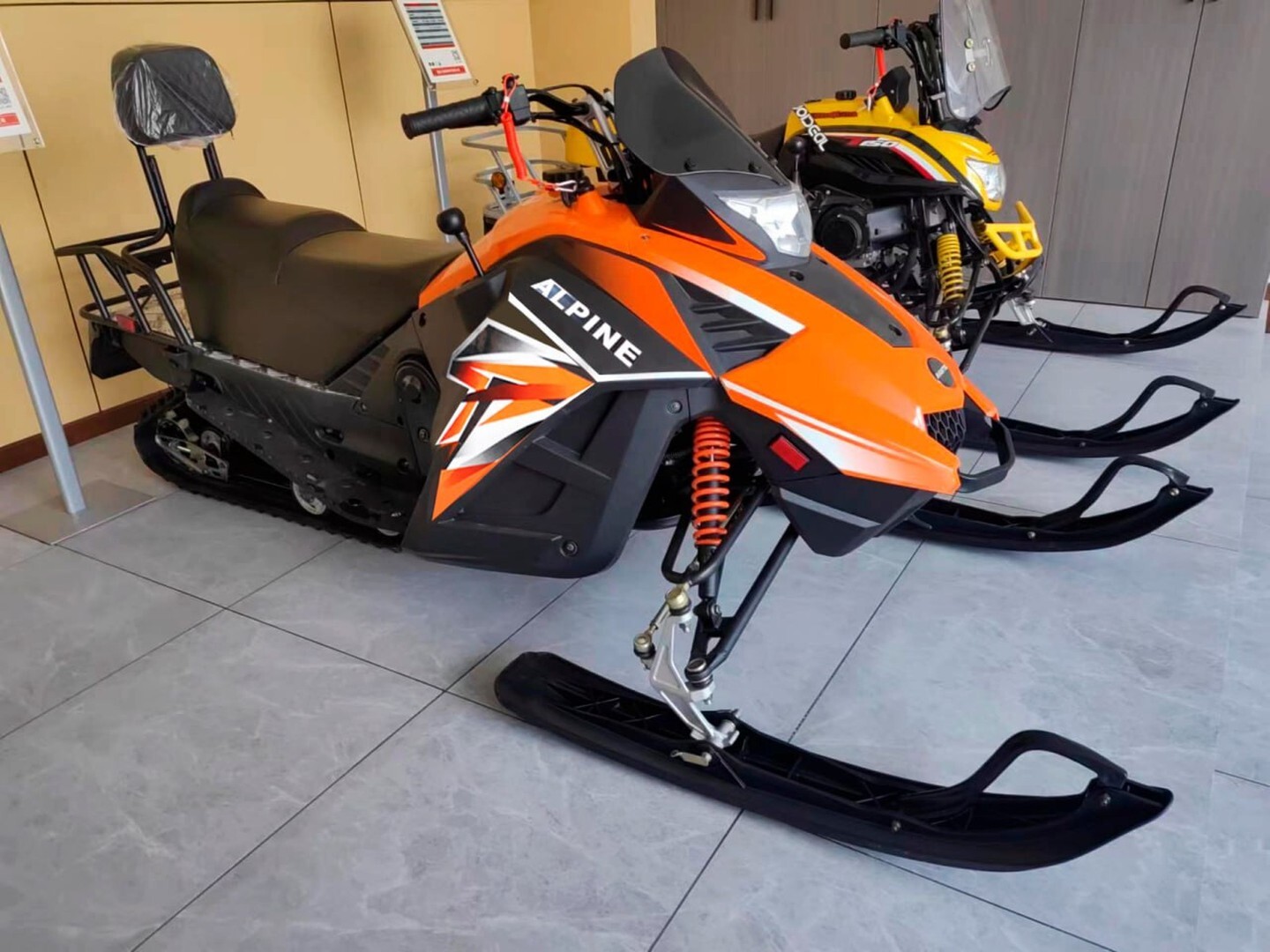 Миниснегоход ALPINE 200 MotoLend